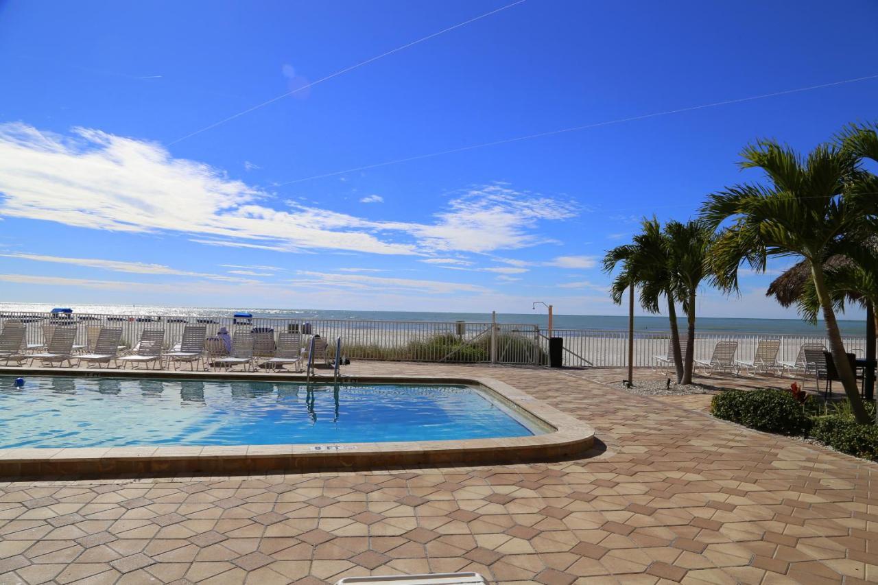 301 Sandy Shores Condos St. Pete Beach Extérieur photo