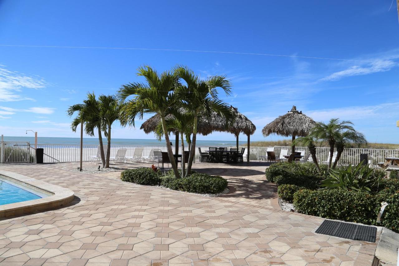 301 Sandy Shores Condos St. Pete Beach Extérieur photo