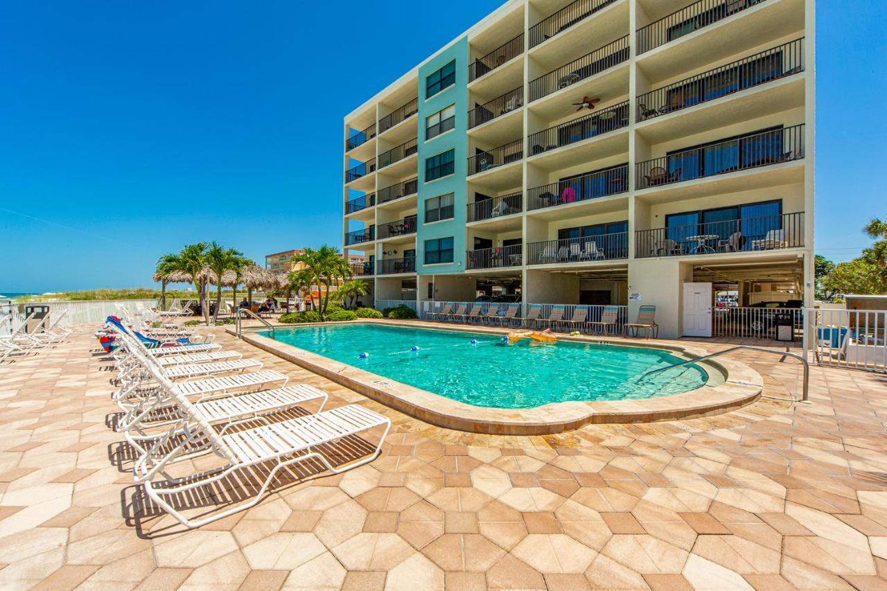 301 Sandy Shores Condos St. Pete Beach Extérieur photo