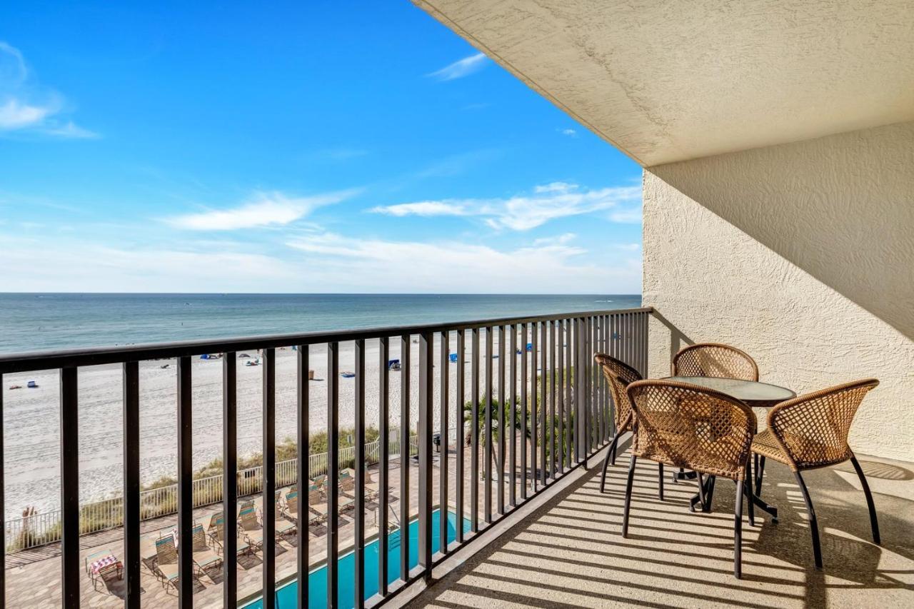 301 Sandy Shores Condos St. Pete Beach Extérieur photo