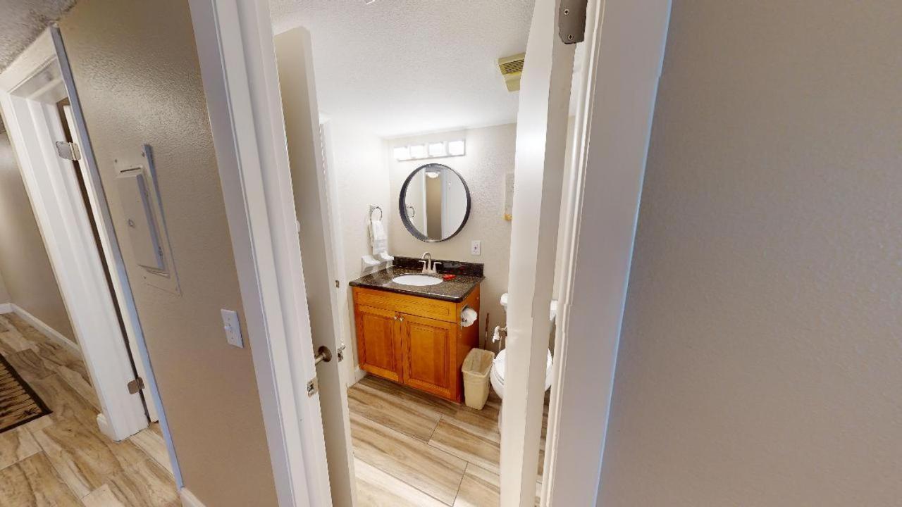 301 Sandy Shores Condos St. Pete Beach Extérieur photo